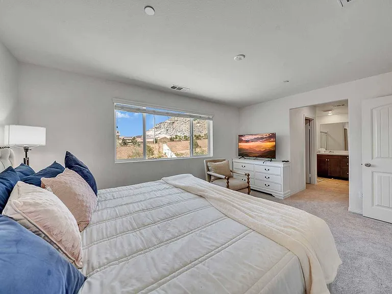 6599 Bryce Canyon Ct — Photo 16