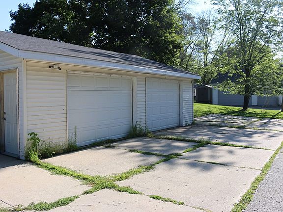 5th image of 539 Pleasant Ave
