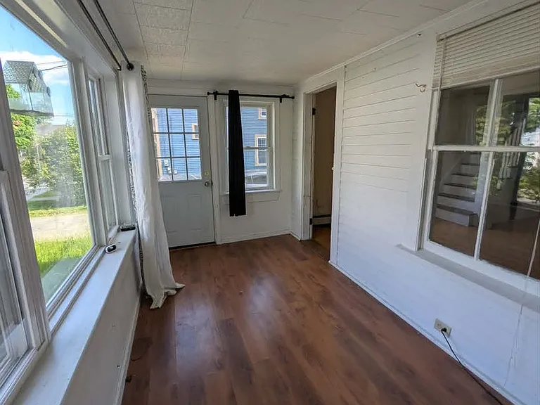 21 Elm St — Photo 11