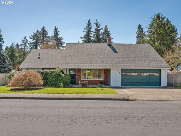 912 SW Willow Creek Dr, Beaverton, OR 97003