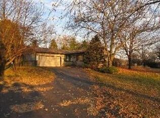 9008 Krunfus Rd, Harvard, IL 60033