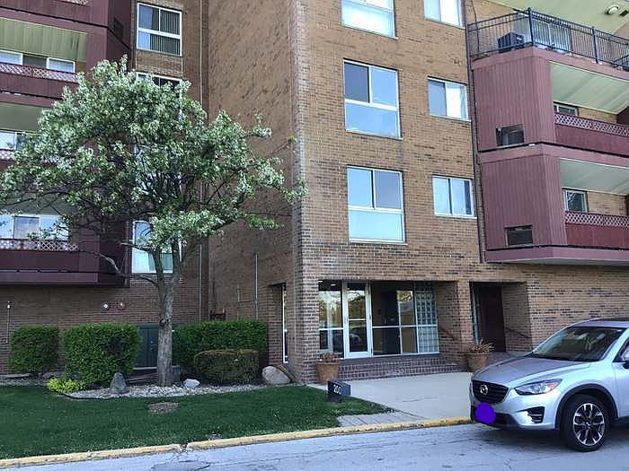 1st image of 200 Park Ave APT 718