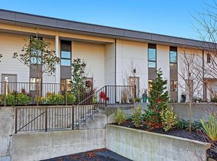 223 5th Ave UNIT 2, Kirkland, WA 98033