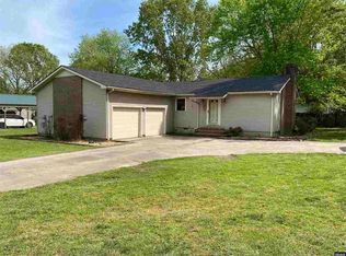 211 W Union St, Gleason, TN 38229