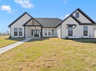 141 Water View Ln, Robinson, TX 76706