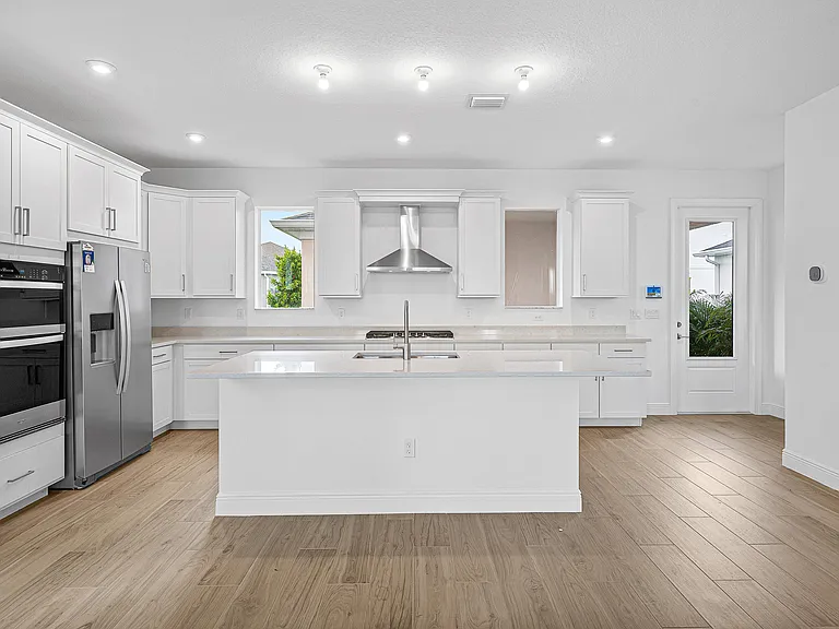 10720 SW Pioneer Pkwy — Photo 47