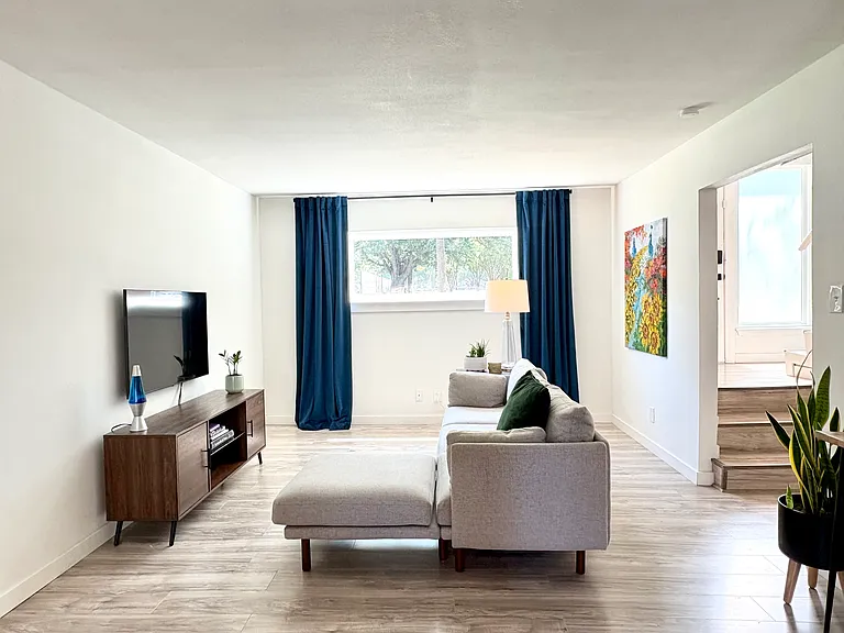 4011 Cole Ave #4007 — Photo 1