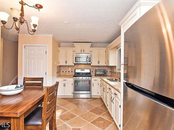 4th image of 4134 Gregory Manor Cir SW