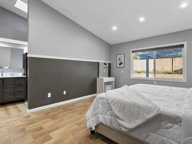 1210 N Country Hollow Dr — Photo 20