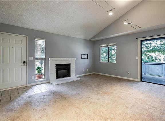 3rd image of 2715 La Terrace Cir #2715