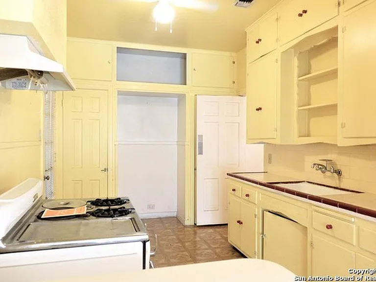 244 W Hermosa Dr — Photo 9