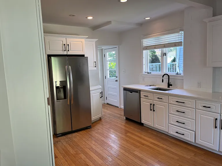 288 Seneca Pl — Photo 9