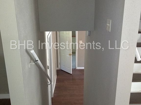 5th image of 6108 E 40th St