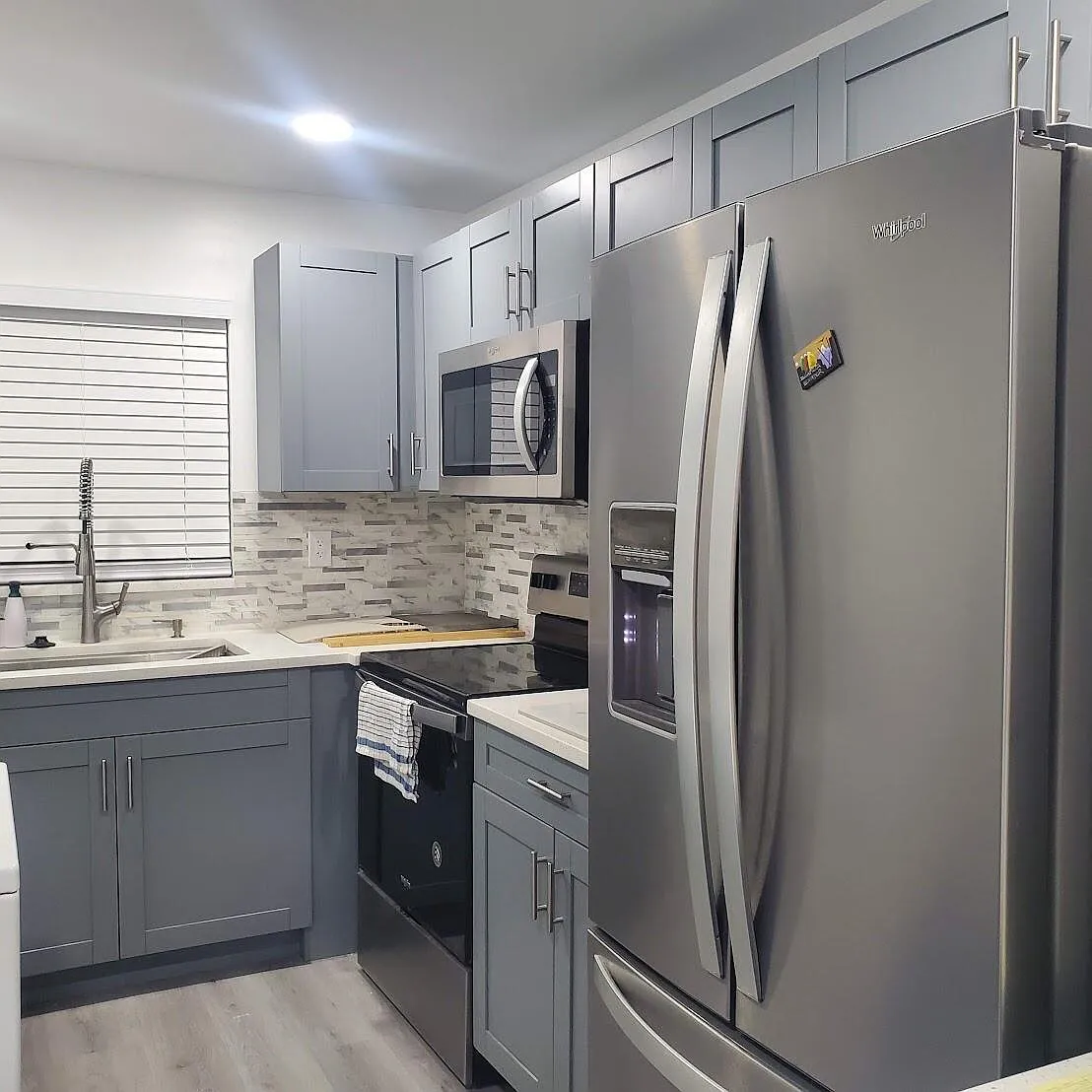 2 bed, 2.0 bath, 1041 sqft, $2,100 — Photo 1