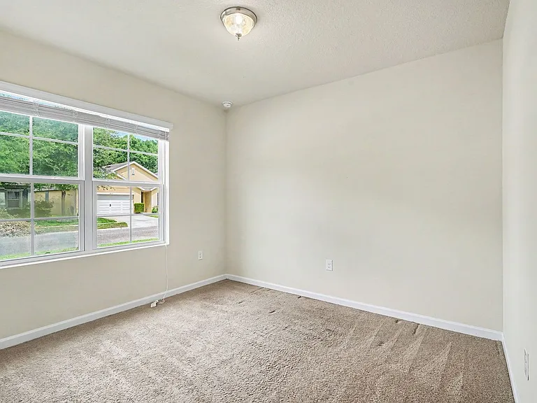 2650 Falcon Ln — Photo 10