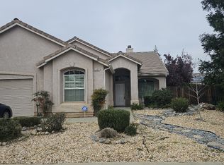 2854 E Palisade Dr, Fresno, CA