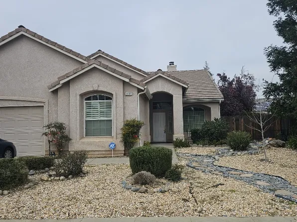 2854 E Palisade Dr, Fresno, CA 93720