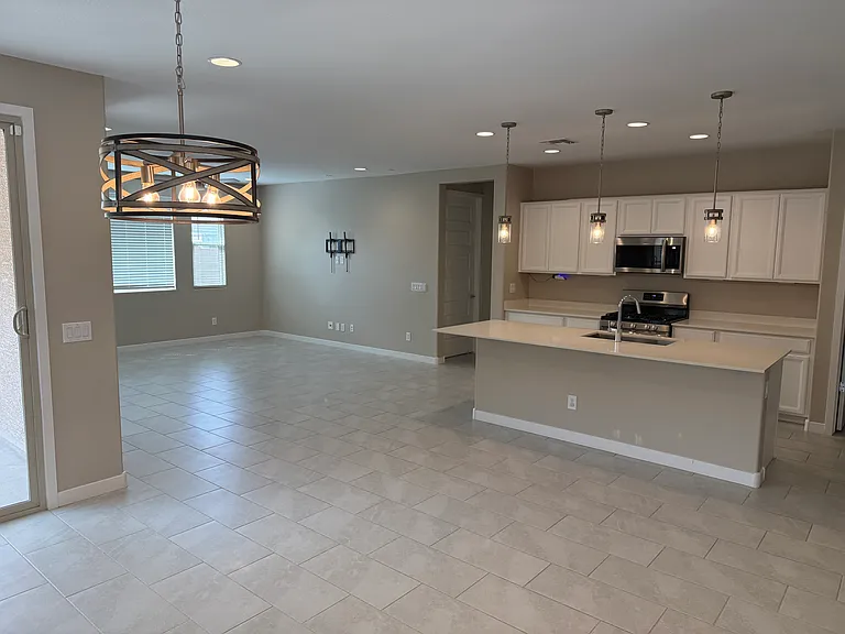 12329 W Wagon Wheel Dr — Photo 7