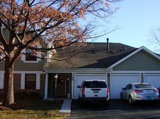 1109 Woodbury Ln APT C1, Wheeling, IL