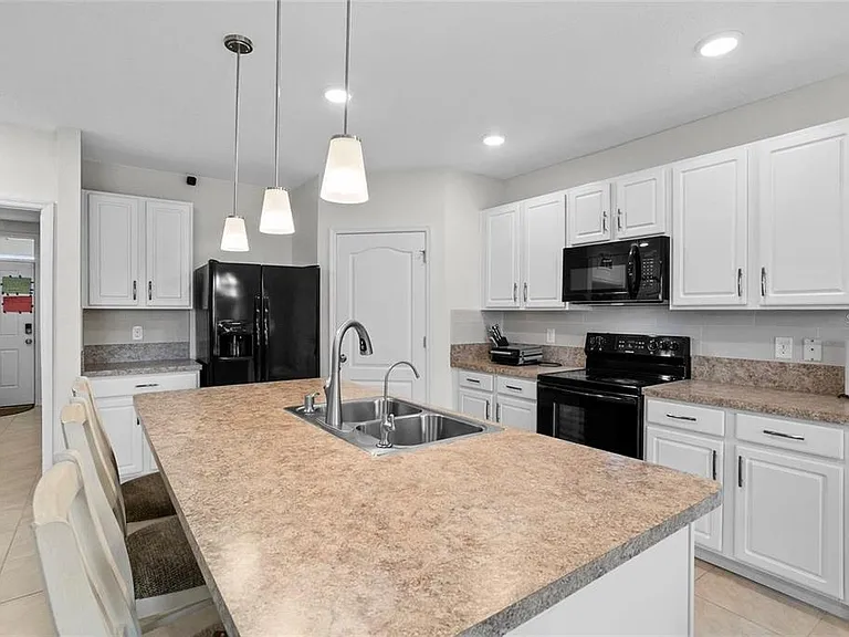 1872 Rustic Falls Dr — Photo 10