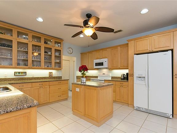 5th image of 24510 Dolphin Cove Dr