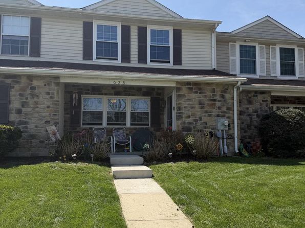 628 Lancaster Ct