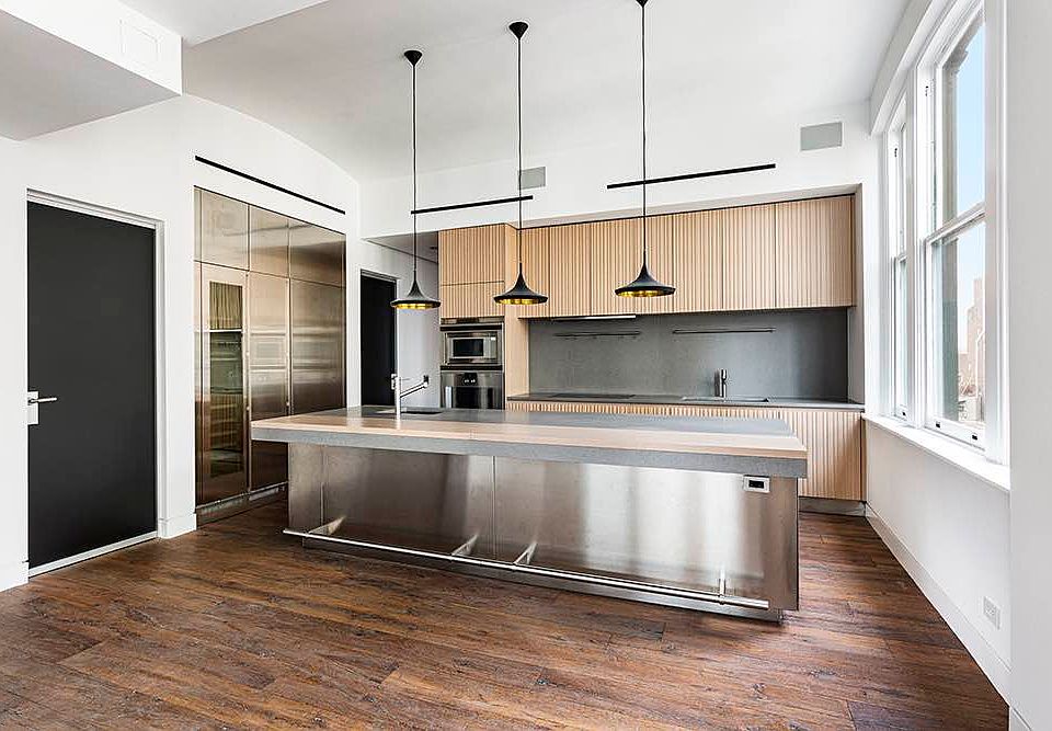 1st image of 172 Crosby St Floor 6