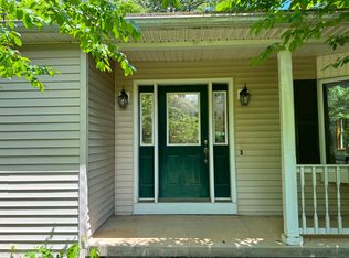 61 Thrall Rd E, Broad Brook, CT 06016