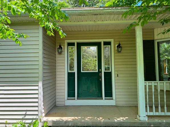 61 Thrall Road, East Windsor, CT 06016