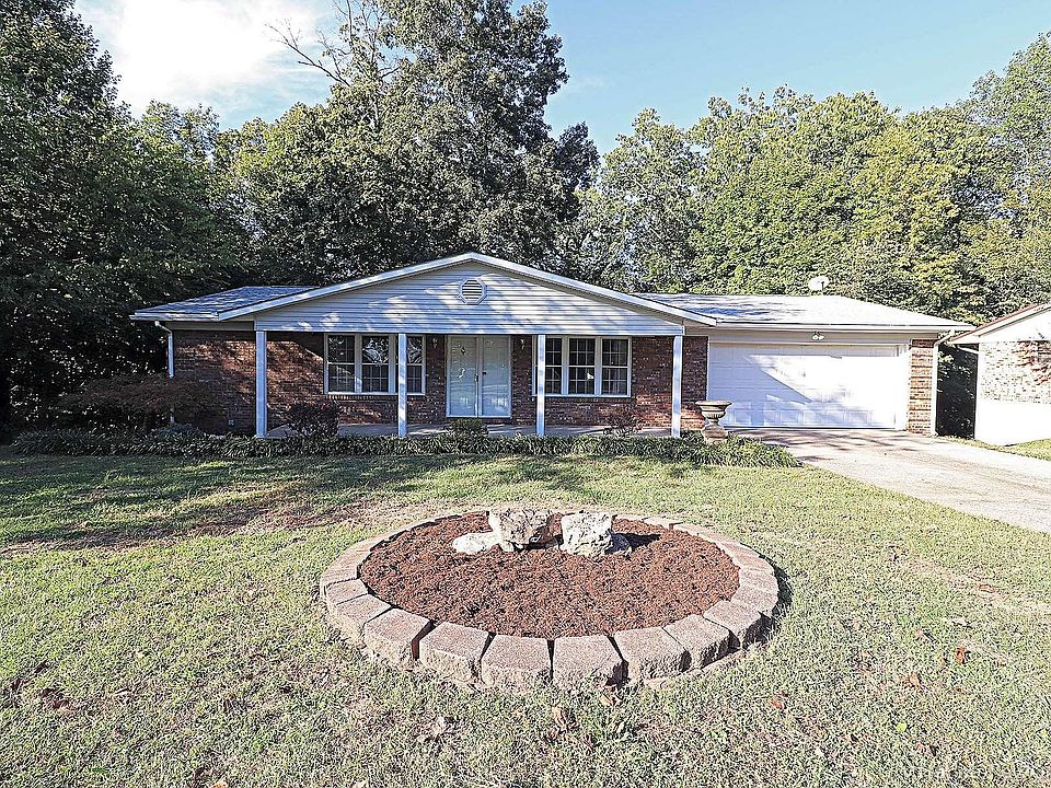 1st image of 1748 Lakeshore Dr