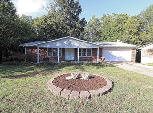 1748 Lakeshore Dr, Cape Girardeau, MO 63701