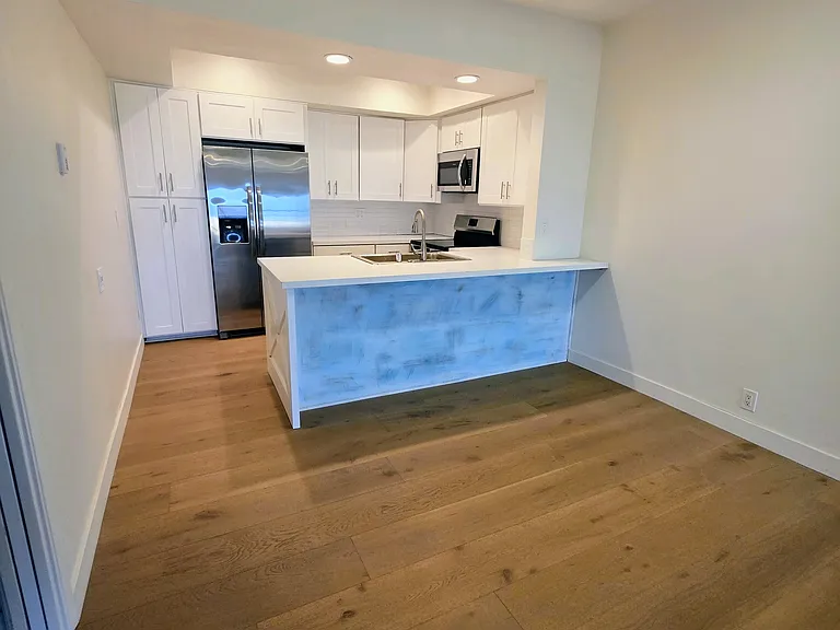 18071 Coastline Dr #15 — Photo 6