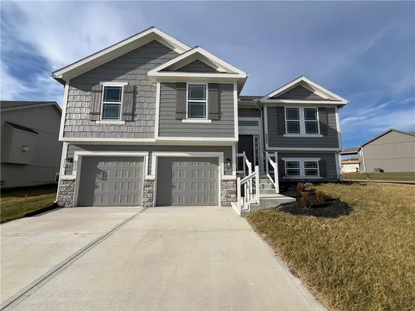 2200 NW 94th St, Kansas City, MO 64154