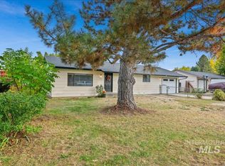 738 S Hawthorne Ave, Emmett, ID 83617