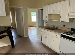 318 Danforth Ave APT 1F, Jersey City, NJ 07305