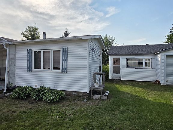 3rd image of 23 Board Landing Rd