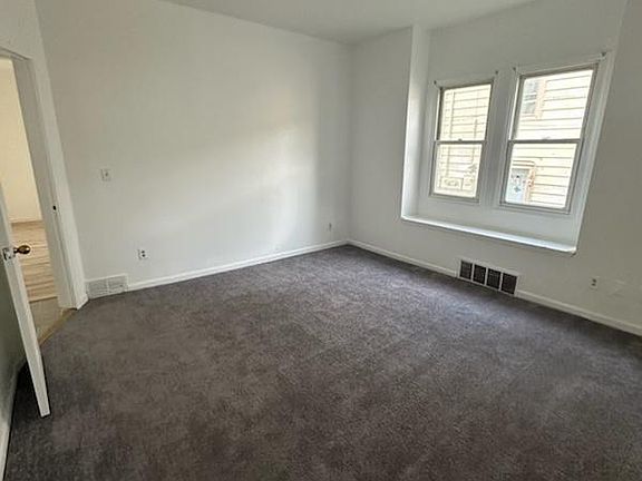 4th image of 1718 W Bradley Ave #2