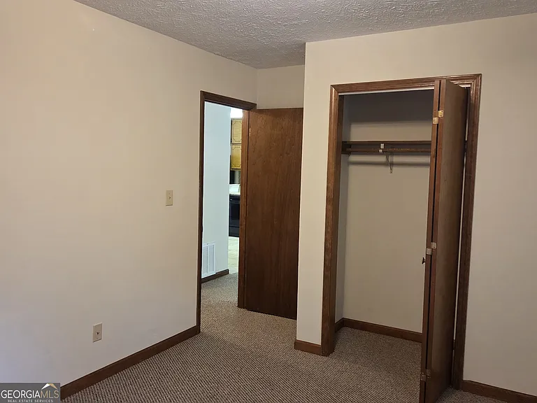 8437 Pineland Dr — Photo 11