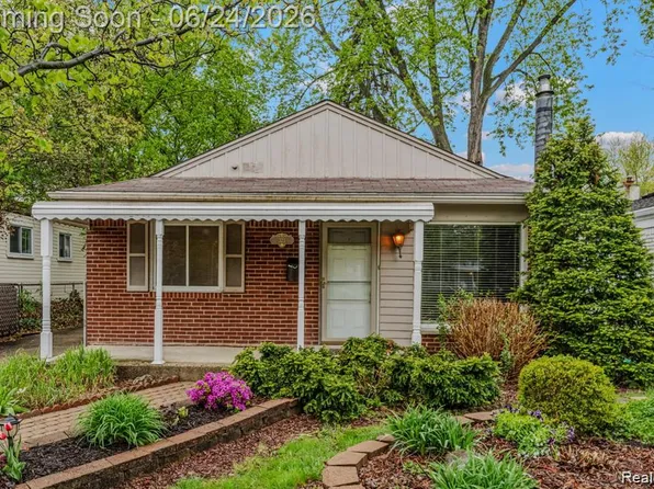 323 N Campbell Rd, Royal Oak, MI 48067