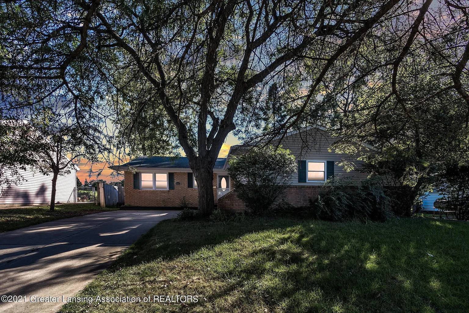 3807 Glasgow Dr photo 1