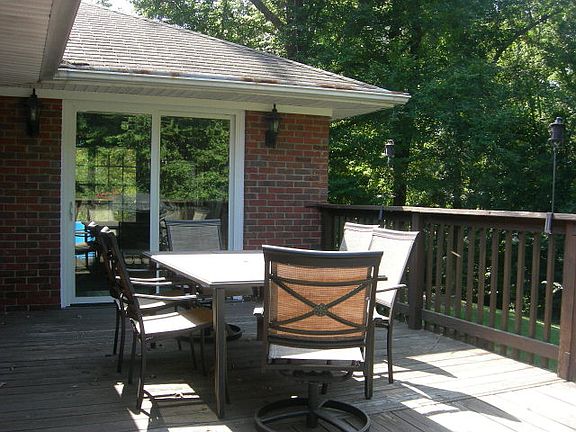 4th image of 5380 Beech Hill Ln