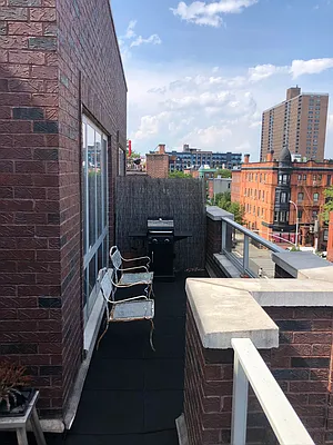 Rented by EXR | media 21