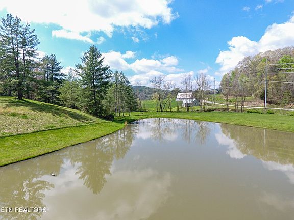 2nd image of 128 Tater Valley Rd