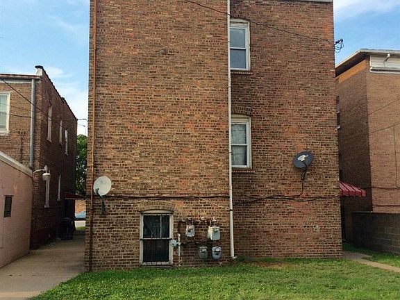 2nd image of 1905 E Columbus Dr