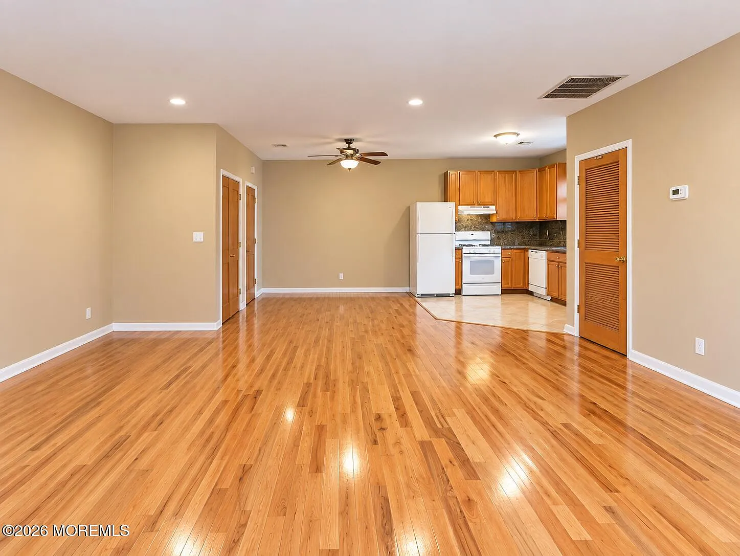2 bed, $2,950 — Photo 2
