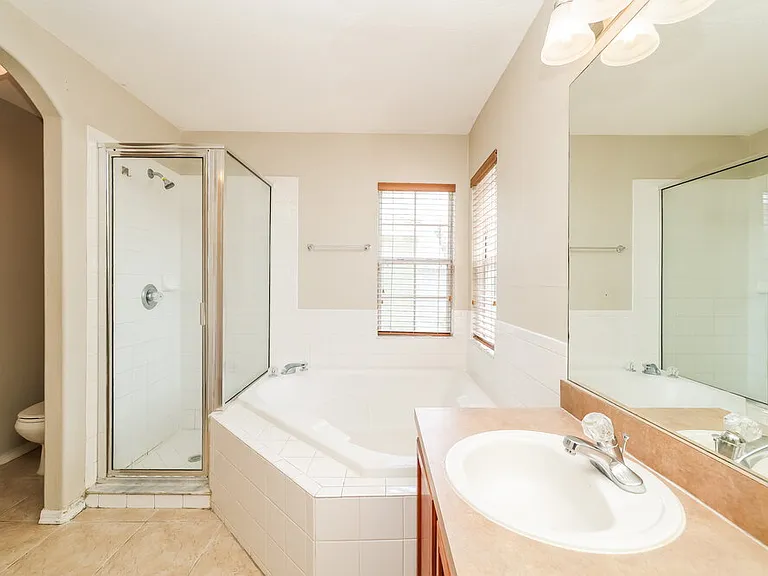 16217 Bridgewalk Dr — Photo 10
