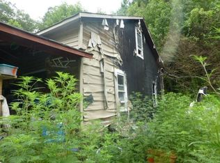 253 Macedonia Rd, Lancing, TN 37770