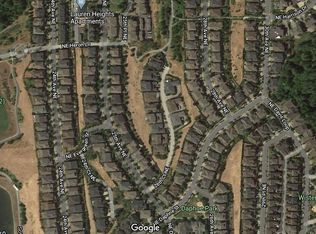 2425 NE Ivy Way, Issaquah, WA 98029