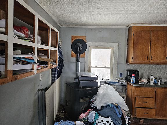 5th image of 22 Stickney Hill Road