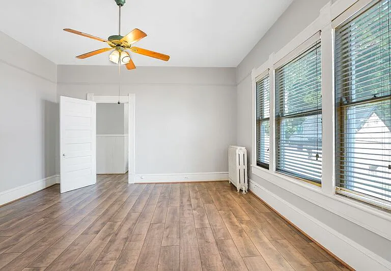 1122 Caroline St #2 — Photo 10